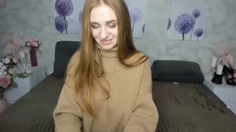 Snapshot of lettithefox chatting on December 4, 8:34 am Letti online show from December 4, 8:34 am