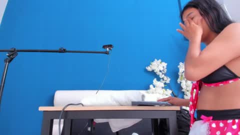 Maria Jose online show from May 3, 11:05 am