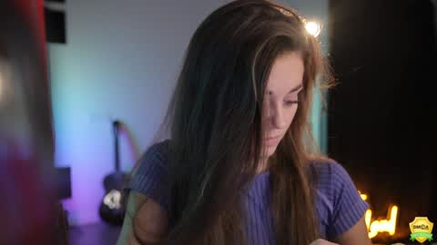 Letty Moa         - IG direct letty moa online show from February 9, 1:53 am