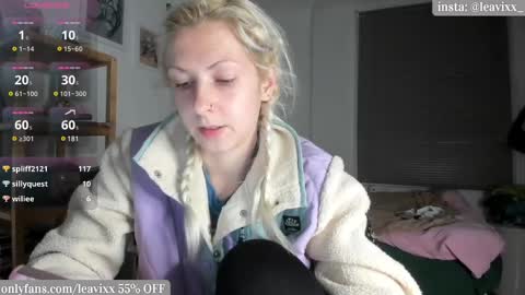 LeaVixx online show from March 11, 9:48 pm