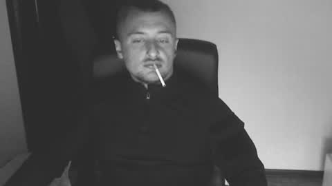 Snapshot of lev1ngston chatting on September 14, 6:29 pm lev1ngston online show from September 14, 6:29 pm