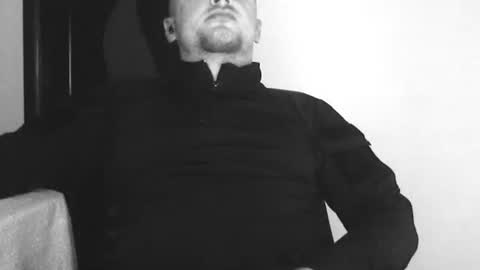 lev1ngston online show from September 29, 6:13 pm