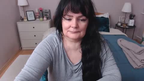 Mary online show from February 16, 1:18 pm