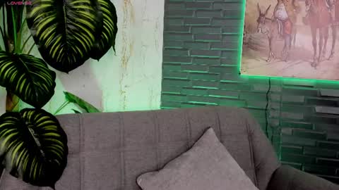 levi_wolf online show from June 10, 11:31 am