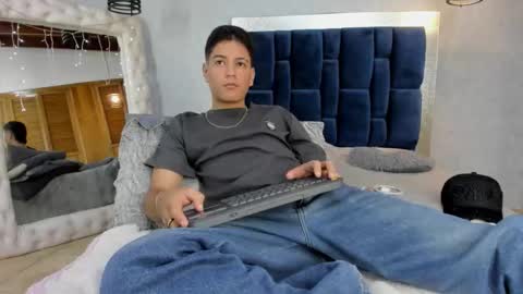 LevySteven online show from November 29, 4:37 am