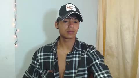 Snapshot of lewis_ly chatting on March 27, 2:50 pm i am lewis ly EDUARDO MEMDOZA15 online show from March 27, 2:50 pm
