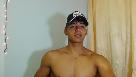 Snapshot of lewis_ly chatting on March 31, 5:13 pm i am lewis ly EDUARDO MEMDOZA15 online show from March 31, 5:13 pm
