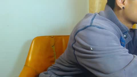 Snapshot of lewis_ly chatting on June 5, 10:15 pm i am lewis ly EDUARDO MEMDOZA15 online show from June 5, 10:15 pm