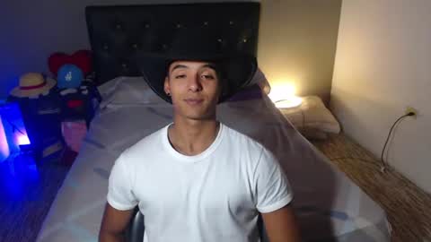 i  am lewis ly EDUARDO MEMDOZA15 online show from July 29, 6:06 pm
