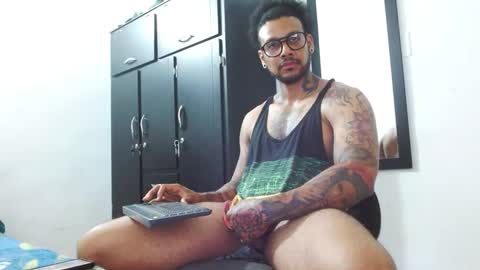 Snapshot of lewisstrong chatting on September 16, 6:20 pm Lewis Strong online show from September 16, 6:20 pm