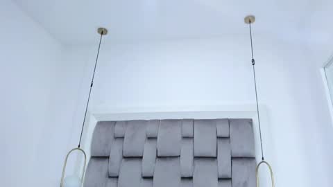    online show from October 16, 11:39 pm