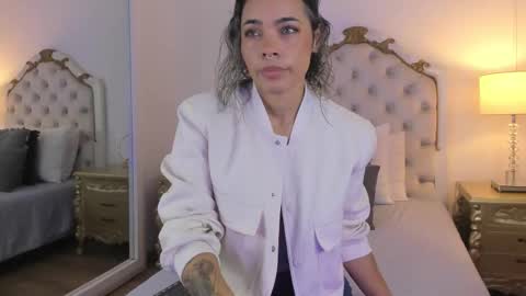    online show from February 6, 12:19 pm