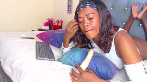 Snapshot of lexa_rouge chatting on October 17, 7:16 pm lexa_rouge online show from October 17, 7:16 pm