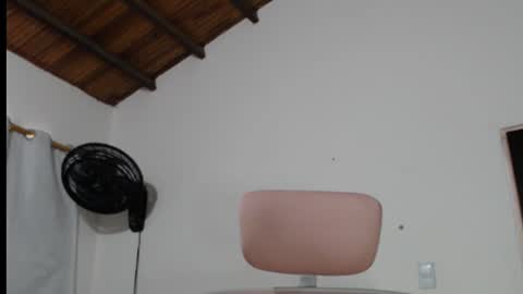 lexi19_ online show from July 26, 4:14 pm