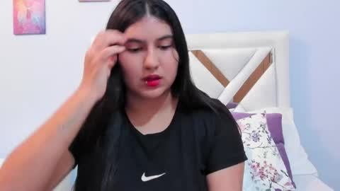 Snapshot of lexi_bloom chatting on May 5, 2:19 am Gabrielle online show from May 5, 2:19 am