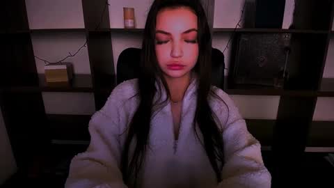 Alexia online show from December 27, 11:39 am