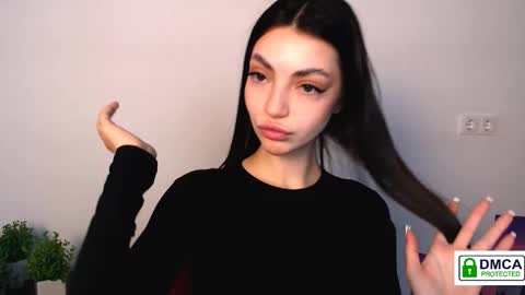 Alexia online show from October 5, 12:58 pm