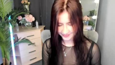 Vicki online show from September 18, 3:03 pm