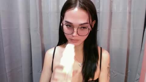 lexibabe_ online show from May 21, 5:58 am