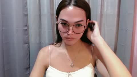 lexibabe_ online show from June 15, 5:42 am