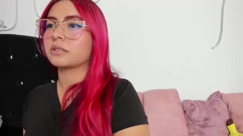 lexie__mc68 online show from December 15, 3:49 pm