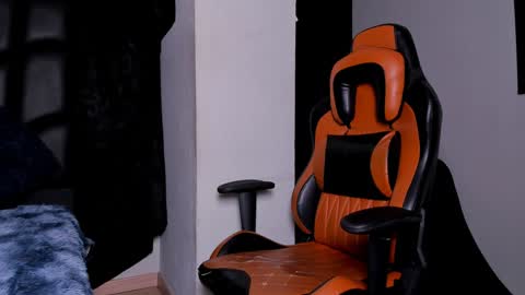 Snapshot of lexie_n_nate chatting on January 27, 8:07 am Lixie And Nte online show from January 27, 8:07 am