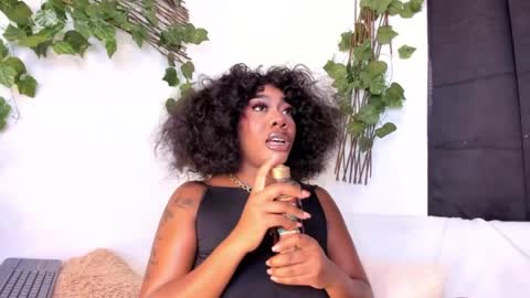 Lexieegrey online show from May 2, 3:06 pm