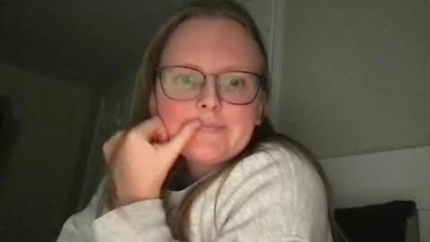 lexie online show from December 15, 3:13 am