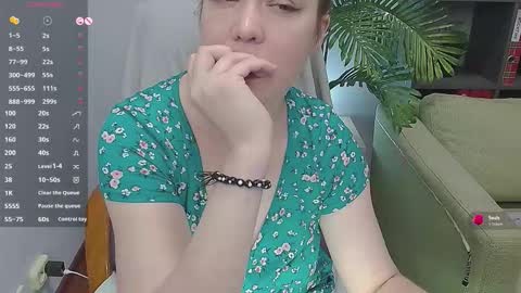 Snapshot of lexiflower1 chatting on November 5, 4:29 pm Lexi online show from November 5, 4:29 pm