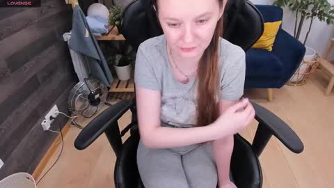 Lexi online show from February 10, 6:42 am