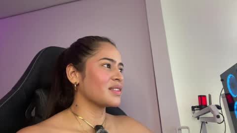 Snapshot of lexiiegray2 chatting on April 27, 9:02 pm Alexa online show from April 27, 9:02 pm