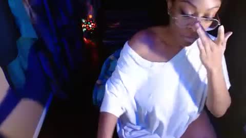 LEXIJAYNE online show from January 13, 9:25 am