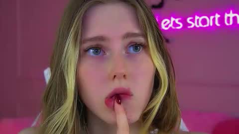 Lexi online show from November 1, 6:21 pm