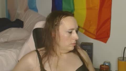Snapshot of lexithrace chatting on March 10, 4:50 am Lexi Doll online show from March 10, 4:50 am