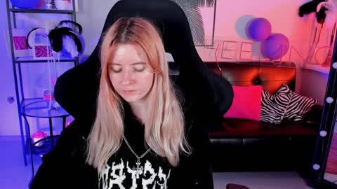 Lexi Wenford NO NUDE GODDESS online show from December 19, 6:01 am