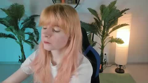 Lexi Wenford NO NUDE GODDESS online show from March 11, 2:43 am