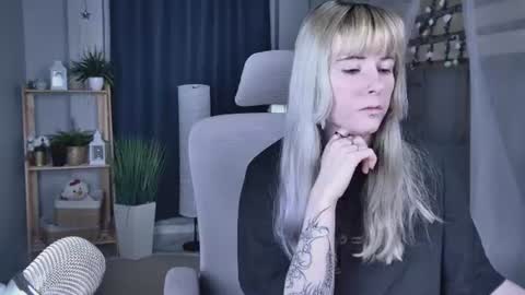 Lexi Wenford NO NUDE GODDESS online show from June 15, 4:58 am