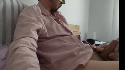 Snapshot of lexsss2715 chatting on December 1, 12:21 pm lexsss2715 online show from December 1, 12:21 pm