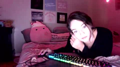 lexwyoex online show from September 29, 3:00 am