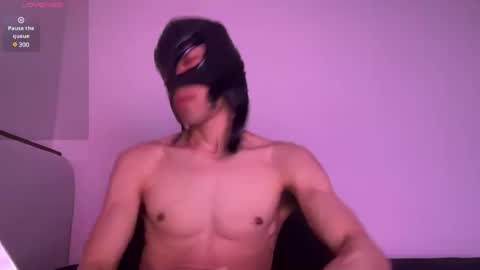 Snapshot of lexxxcazzo chatting on January 24, 9:17 am Dromaeosaurex online show from January 24, 9:17 am