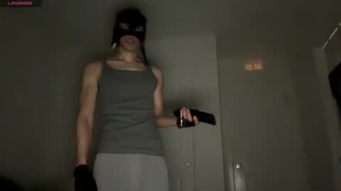 Dromaeosaurex online show from December 16, 9:03 am