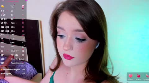 Snapshot of lexxxxxxi chatting on December 15, 7:53 pm lexi miu online show from December 15, 7:53 pm