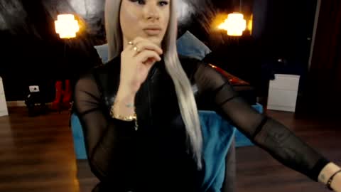 Snapshot of lexxymiss chatting on February 3, 1:30 pm eva lexy you may call me Miss online show from February 3, 1:30 pm