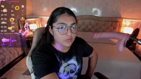 LEXY online show from January 8, 4:53 pm