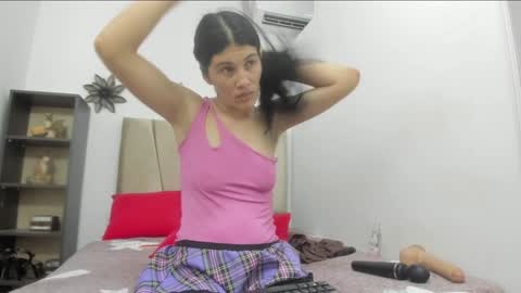 Snapshot of lexy_sexy_20 chatting on December 2, 9:35 am lexy_sexy_20 online show from December 2, 9:35 am