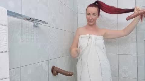 Snapshot of lexyleaf420 chatting on November 16, 4:51 am Lexy online show from November 16, 4:51 am