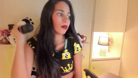 L I A  online show from March 22, 4:05 am