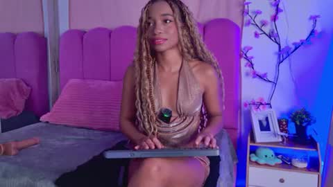lexyskye online show from June 9, 1:12 pm