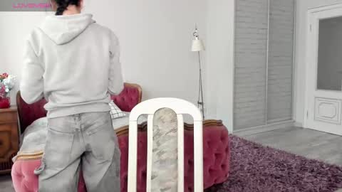 lexyswett online show from December 20, 7:48 am