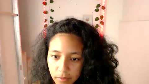 Snapshot of ley_blus1 chatting on December 4, 4:54 am lolita online show from December 4, 4:54 am